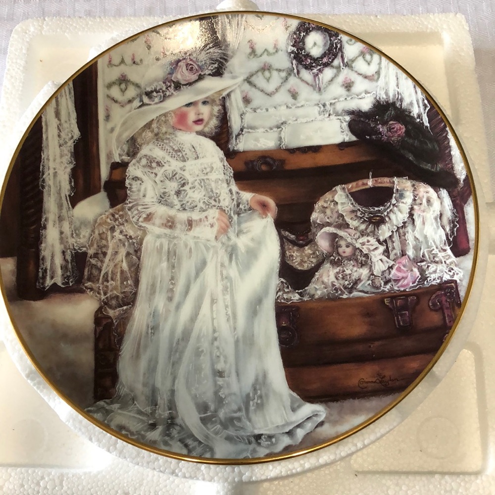 Knowles Corinne Layton plate - “Olivia”